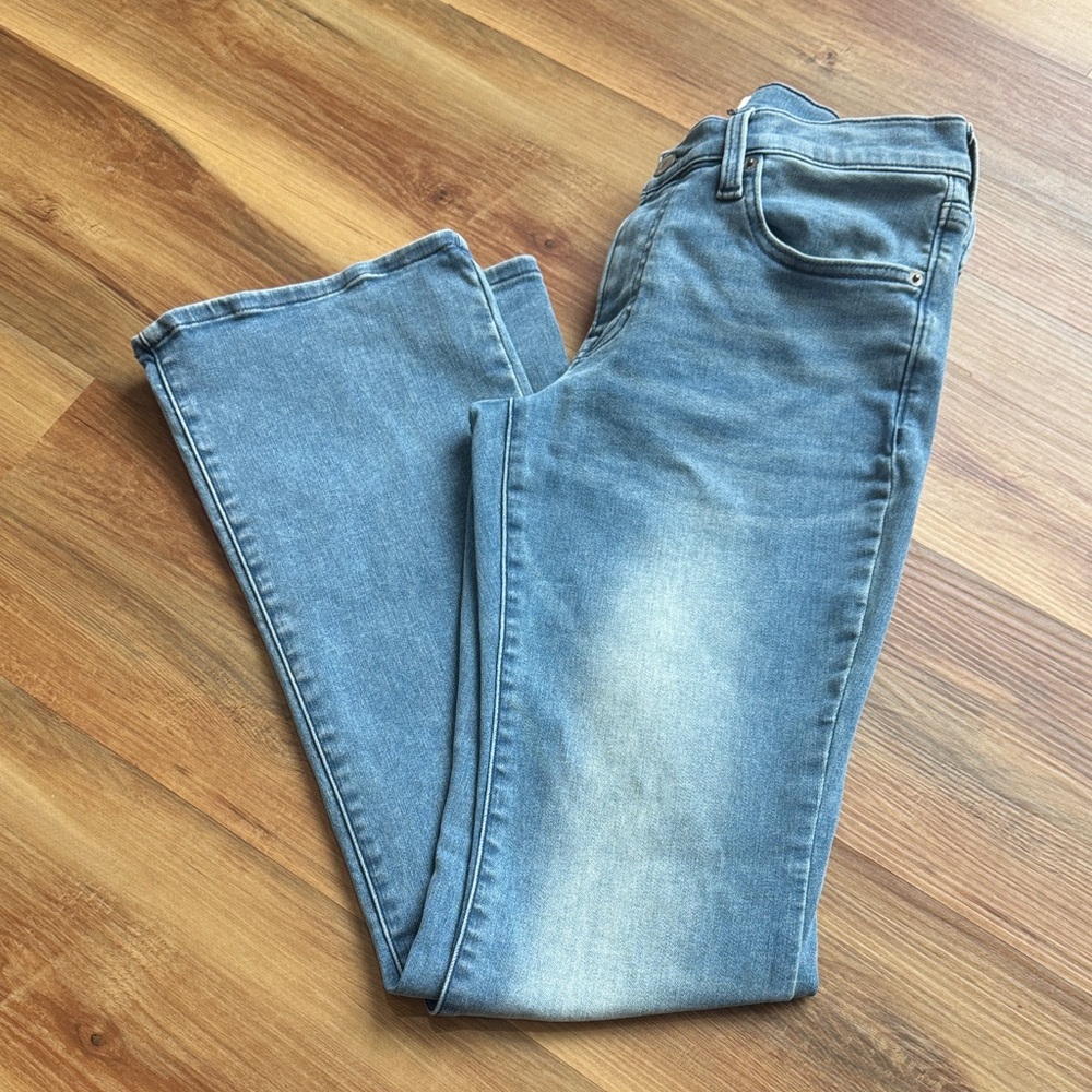 Lucky Brand Light Blue Mid Rise Boot Leg Jeans